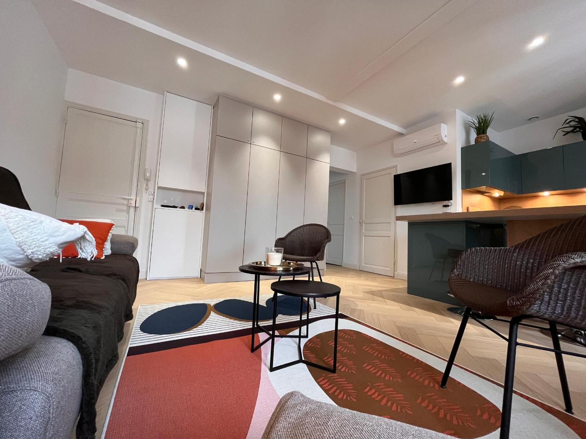 Appartement Lumineux 3 Pieces Pres Des Halles Et De La Plage, Wifi, Clim, Parkings Proches - Fr-1-239-910 Saint-Jean-de-Luz Buitenkant foto